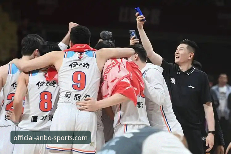 CBA季后赛最新动态：浙江加时逆转宁波，兰道夫33分率队2-0横扫晋级